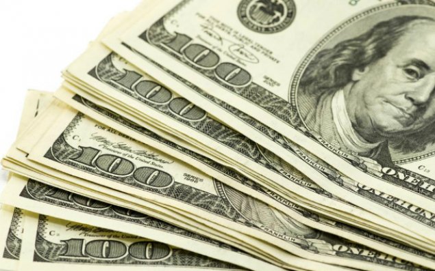 Azərbaycana 6700 dollar keçirmək istəyən qadın saxlanılıb