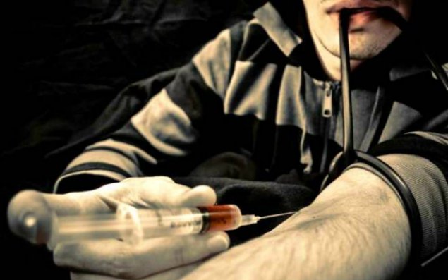 Azərbaycanda narkomanların sayı artır