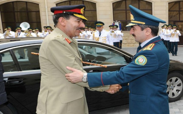 Elçin Quliyev Pakistan generalı Rəşad Mahmudu qəbul edib
