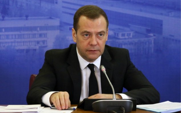 “Münaqişə danışıqlar və kompromislər yolu ilə həll edilməlidir”   - Medvedev