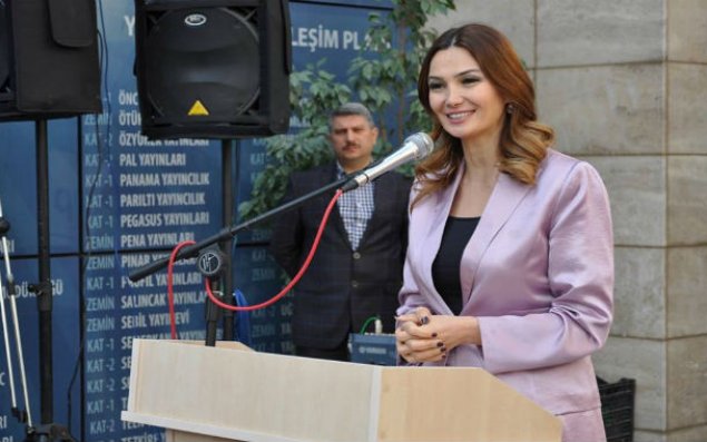 Qənirə Paşayeva Beynəlxalq Festivalda Qarabağla bağlı çağırış etdi