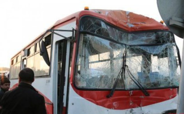 Bakıda avtobus qəza törətdi:   ölən var