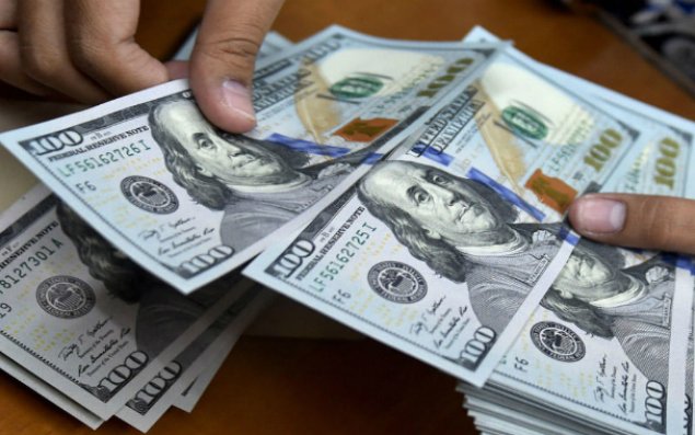 Dövlət Neft Fondu 29 banka 50 milyon ABŞ dolları satdı