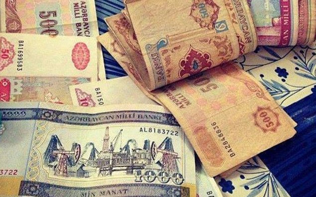 Manatının dövriyyəyə buraxılmasından 24 il keçir   - FOTO