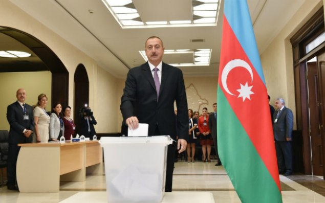Prezident İlham Əliyev referendumda səs verdi  - VİDEO