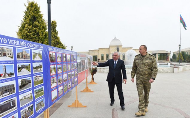 Prezident cəbhə bölgəsinə getdi - Fotolar