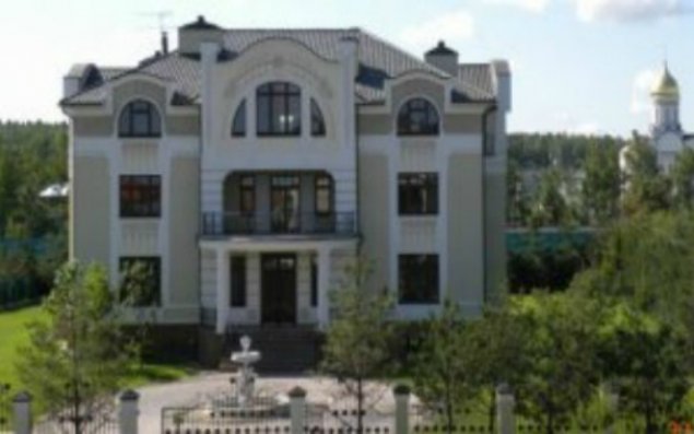 Bir neçə villa, elit mənzillər, torpaq sahələri... - 2 milyonla tutulan nazirin VARİDATI