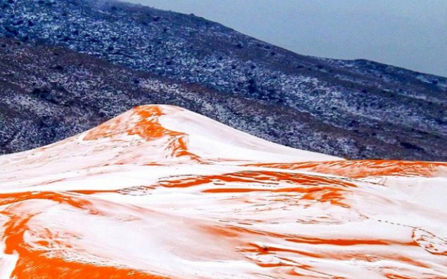 İnanılmaz: Saxaraya qar yağdı