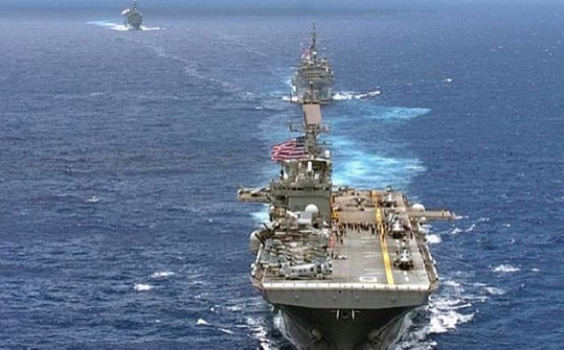 ABŞ donanması İran gəmilərini atəşə tutdu