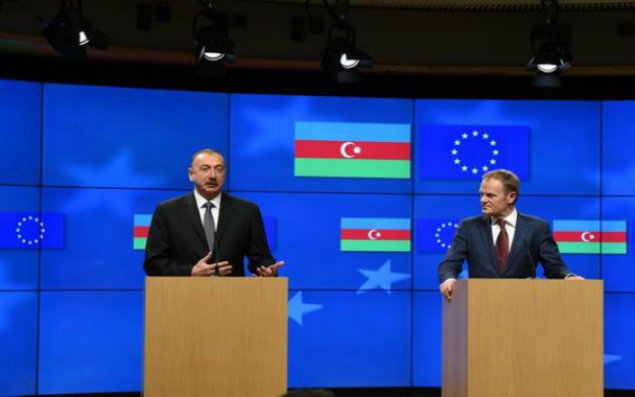 İlham Əliyev Donald Tuskla birgə bəyanatla çıxış etdi