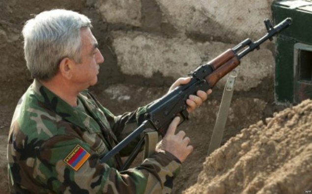 Xarici muzdular da Ermənistan ordusundan qaçır - Sarkisyan təlaşda