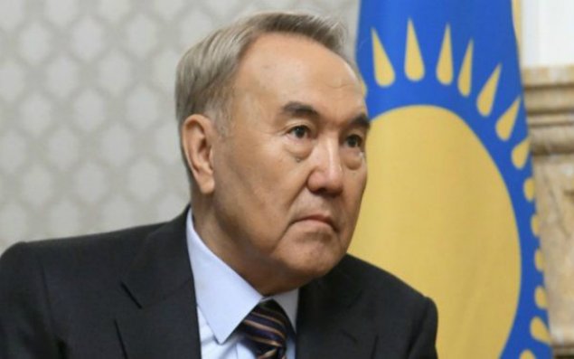 Nursultan Nazarbayev Şəhidlər xiyabanını ziyarət edib