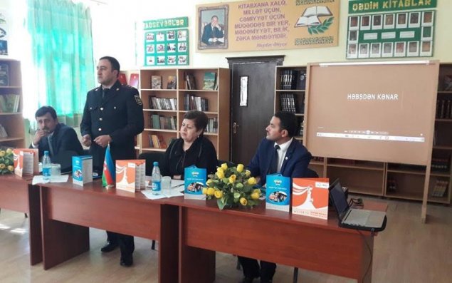 Gənclər təşkilatı “Zorakılıqdan uzaq uşaqlıq” strategiyasına start verib