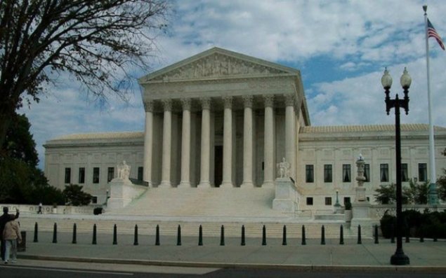 Ağ Ev maaş cədvəlini yayımladı — Kim daha çox pul qazanır?