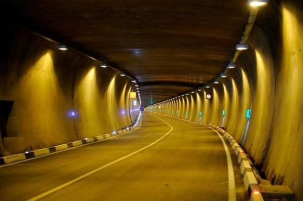 İstanbulda Bosfor boğazının altından üç mərtəbəli tunel tikiləcək