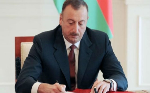Prezident Xızrı Şıxsəidovu 