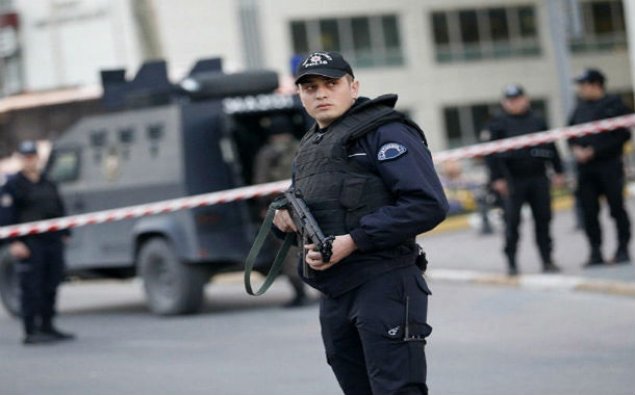 Türk polisinə inanılmaz QADAĞA