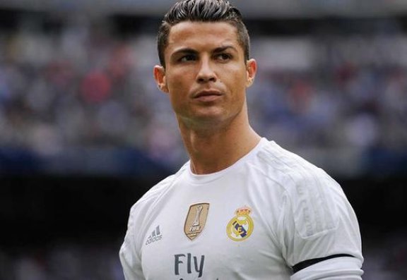 Ronaldonun 1,5 milyonluq möhtəşəm avtomobili - FOTO