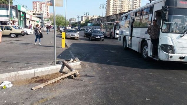 Yasamalda avtobusun vurduğu qadın öldü – FOTO + YENİLƏNİB