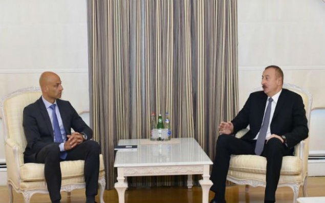 Prezident Ceyms Appaturayı qəbul etdi