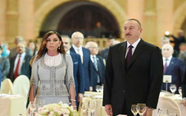 Prezident və xanımı təntənəli mərasimdə - Yenilənib