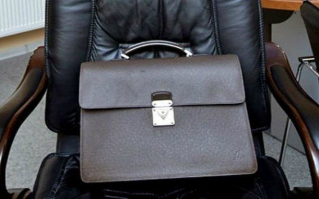 Vəzifəli şəxslərin cəzalandırılması ilə bağlı qanun təsdiqlənib