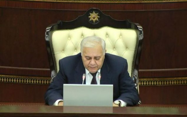 Oqtay Əsədov deputatın təklifinə sərt reaksiya verib