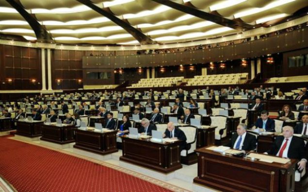 Milli Məclis 25 qanuna dəyişiklik layihəsini təsdiqlədi