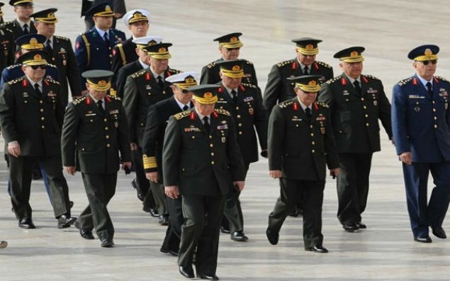 Türkiyədə həbsdə olan 18 general azadlığa buraxıldı