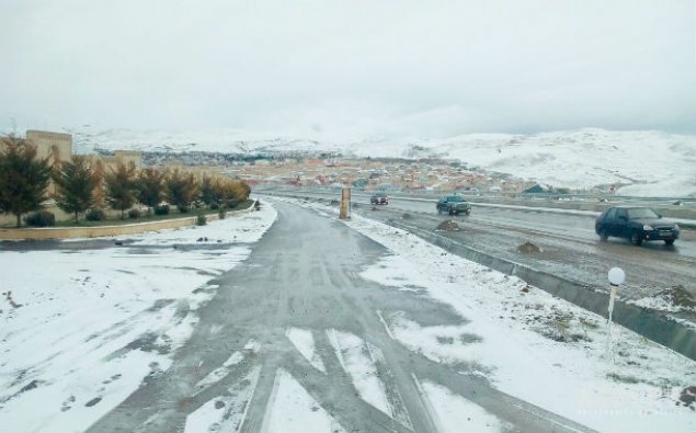 Bakı-Şamaxı yolu buz bağladı - FOTO