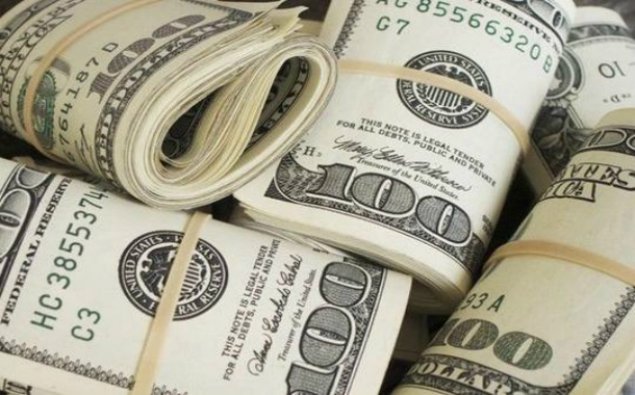 Dolların kursu 1,70 manatdan aşağı düşdü