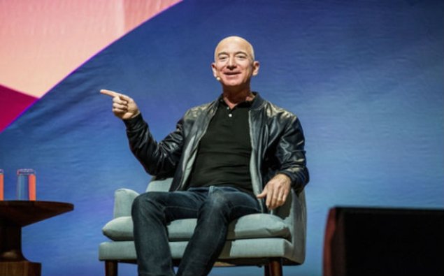 “Forbes”: dünyanın ən varlı insanı Ceff Bezosdur