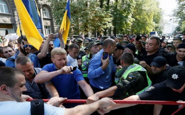 Saakaşvillinin tərəfdarları yenidən Kiyevin mərkəzinə toplaşdı