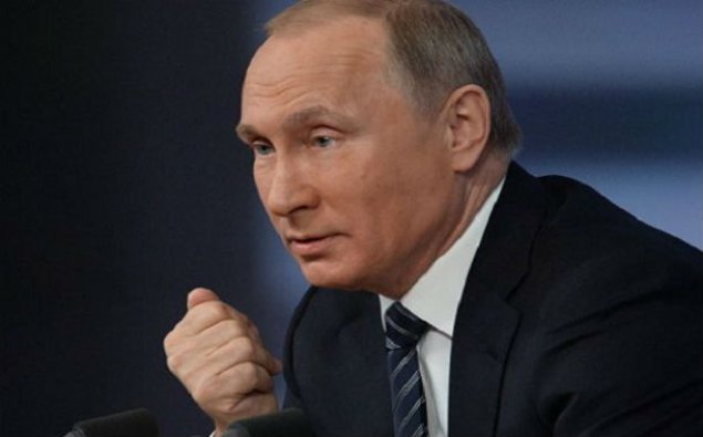 Putinə prezident vəsiqəsi təqdim edildi