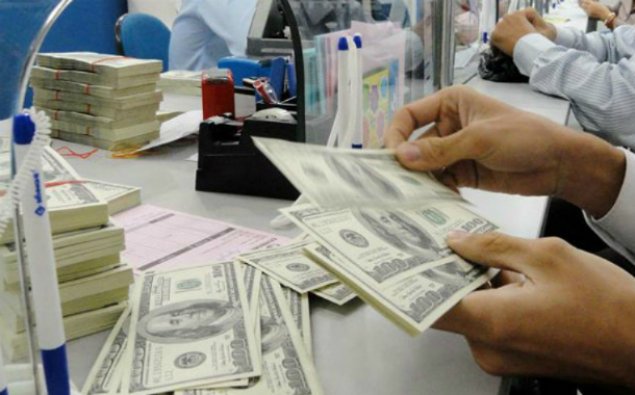 Azərbaycan bankları nağd dollar alışını 2 dəfə artırıb