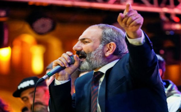Nikol Paşinyan Ermənistanın baş naziri seçildi