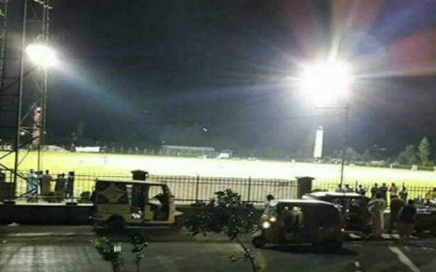 Stadionda oyun zamanı PARTLAYIŞ: 8 nəfər öldü - FOTO