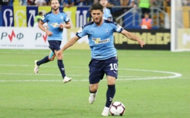 Azərbaycanlı futbolçu Rusiya klubuna keçdi