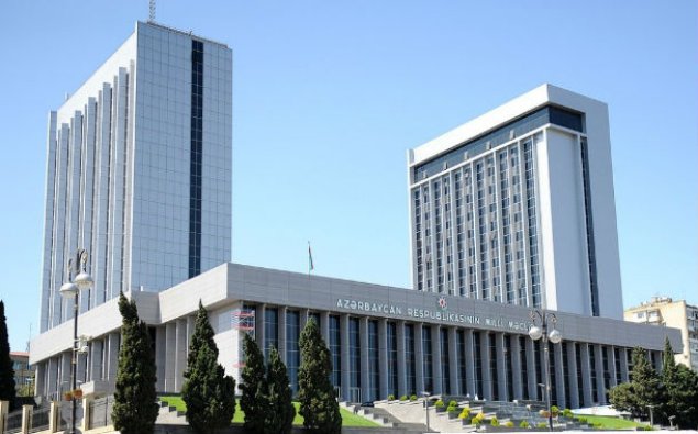 Milli Məclisin komitəsi toplandı