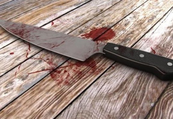 Bakıda 27 yaşlı gənc qardaşını bıçaqladı
