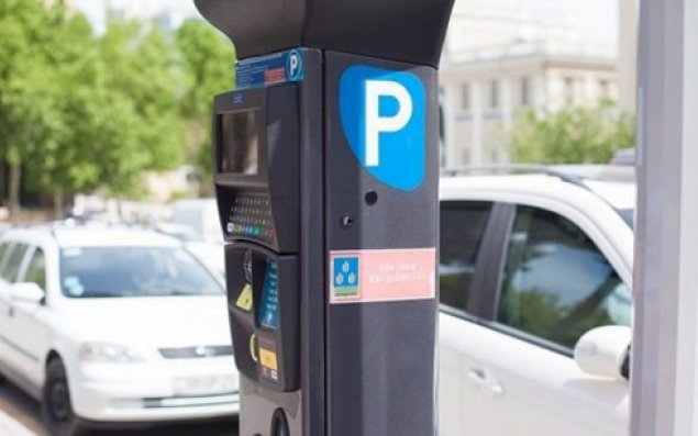 Avtodayanacaqda maÅÄ±n saxlayan sÃ¼rÃ¼cÃ¼lÉr niyÉ vÉ kimÉ pul vermÉlidirlÉr?