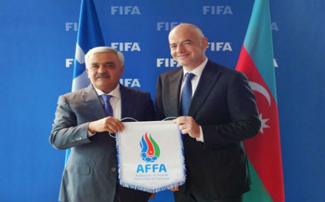 Rövnəq Abdullayev FIFA prezidenti ilə görüşdü – FOTO