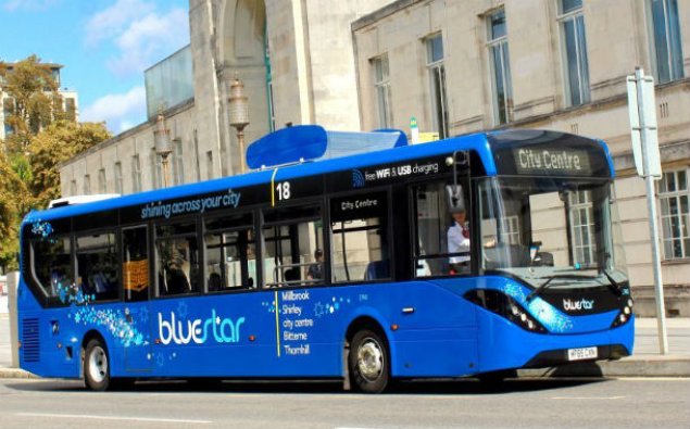 Britaniyada hava təmizləyən avtobus istifadəyə verilib – FOTO