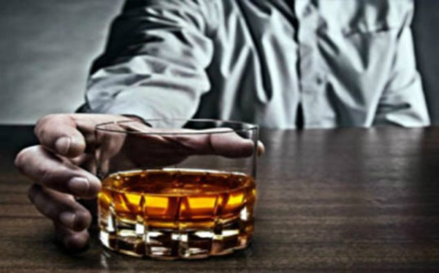 Bakıda spirtli içki qəbul edən Türkiyə vətəndaşı gecə klubunun qarşısında öldü