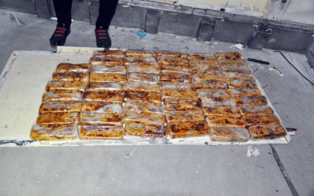 Azərbaycan gömrükçüləri 28 kq-dan artıq heroin aşkar etdilər