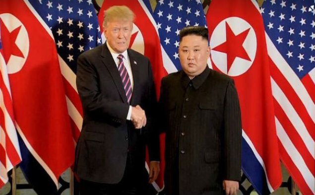 ABŞ Prezidenti ilə KXDR lideri arasında görüşü başa çatıb - FOTO - YENİLƏNİB