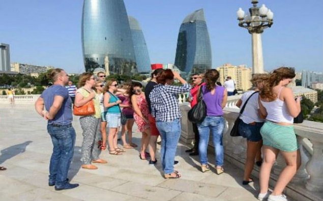 Azərbaycan beynəlxalq statuslu turist bələdçiləri hazırlayacaq
