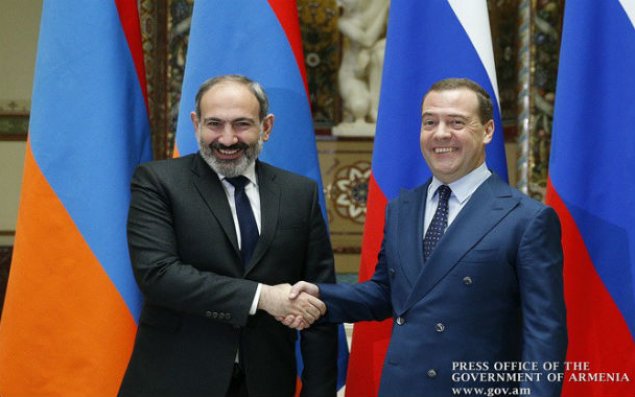 Dmitri Medvedev gələn həftə Ermənistana səfər edəcək