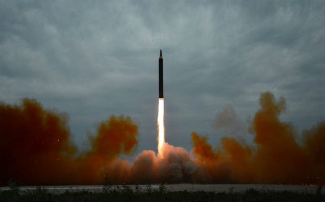 Şimali Koreya yaxın mənzilli raket sınaqdan keçirib