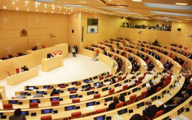 Gürcüstan parlamentində Tbilisidəki son hadisələr müzakirə olunacaq